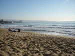 Noch fast menschenleer: Der Strand von 8 Norte in Viña del Mar