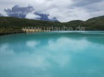 Lago Pehoé: Im Hintergrund die Cuernos del Paine (Nationalpark Torres del Paine)