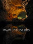 Riesige Grotte in der Cueva de los Verdes