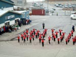 Kirkenes - Empfang mit Blasmusik und Formationstanz am Nationalfeiertag