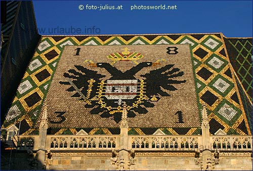 Die Südseite des Dachs ziert das Wappen Kaiser Franz I.