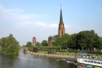 Die Dreikönigskirche am Main-Ufer