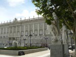 Blick von der Plaza Oriente auf den Palacio Real
